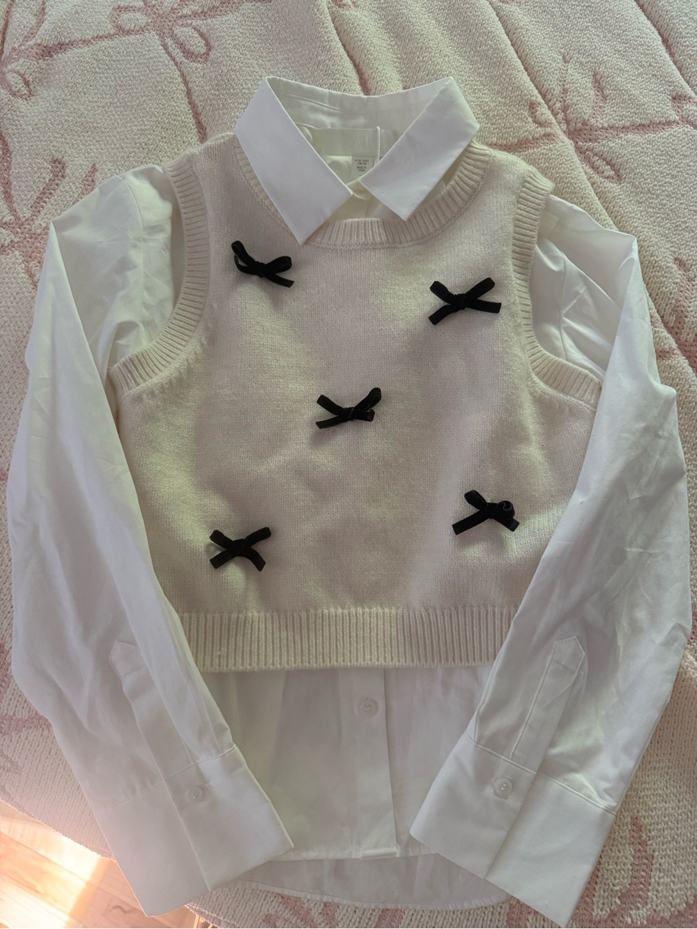 Zara White Cream Sweater Vest with Black Bow Accents